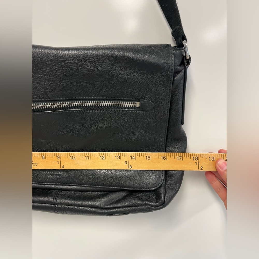 Banana Republic Black Leather Crossbody Messenger Laptop Greyson Bag - Picture 9 of 10